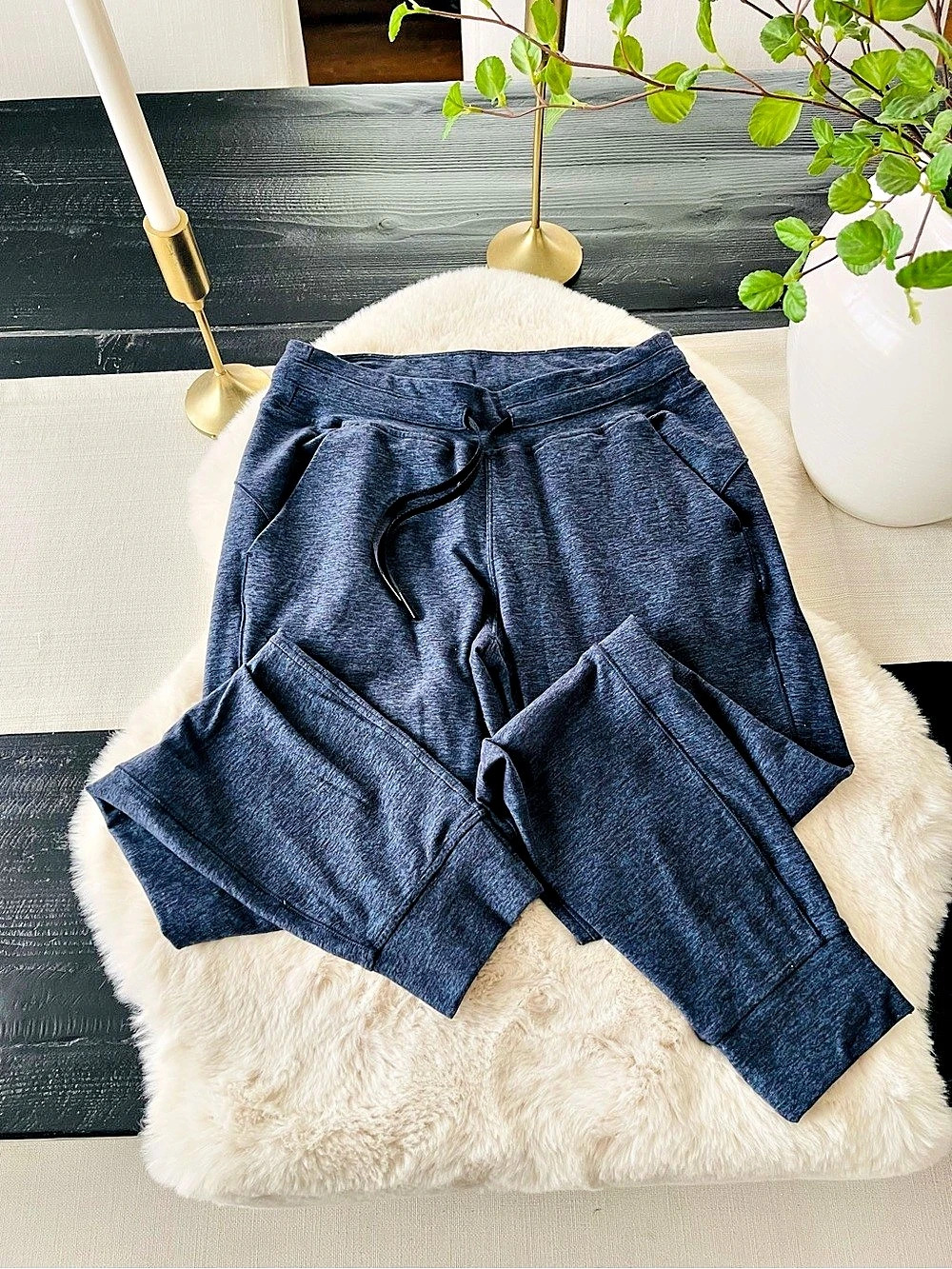 lululemon Jogger Blue pants sz 6